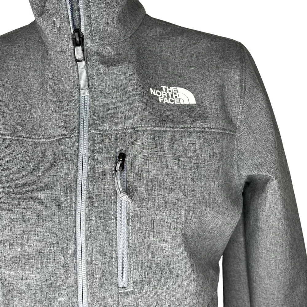 NWOT Women’s North Face Short Grey Jacket Size S - Picture 3 of 6